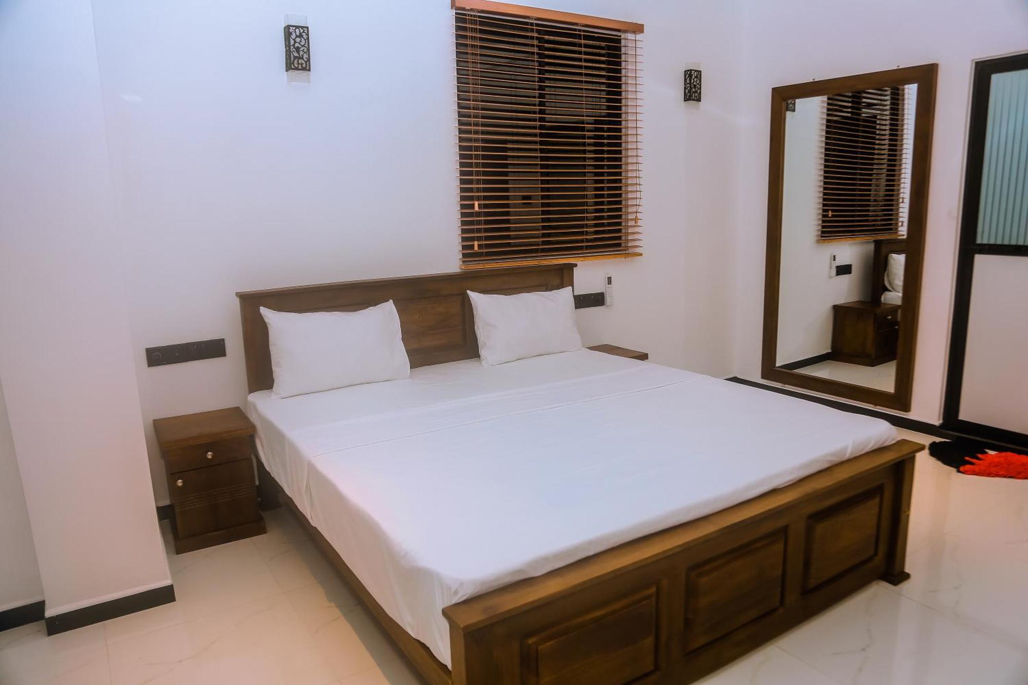 Hotel Mirissa Breeze Extérieur photo