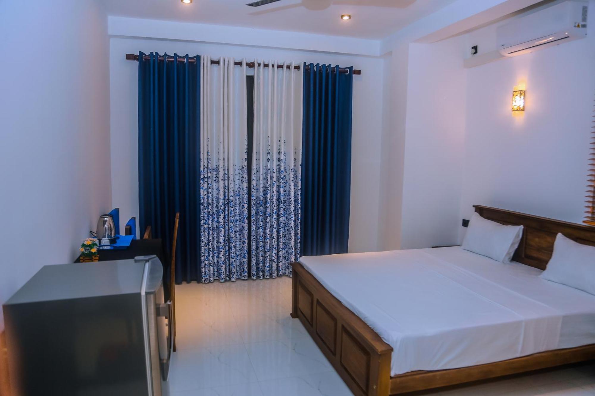 Hotel Mirissa Breeze Extérieur photo