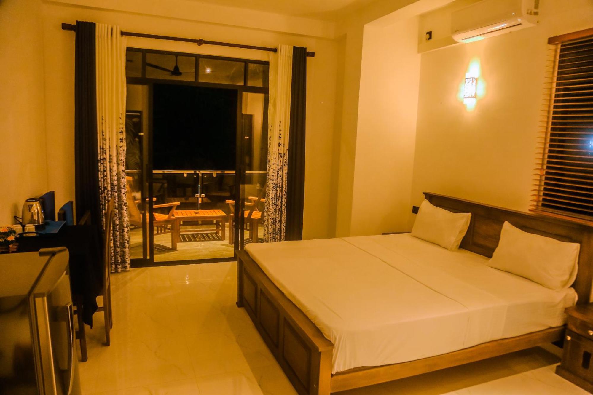 Hotel Mirissa Breeze Extérieur photo